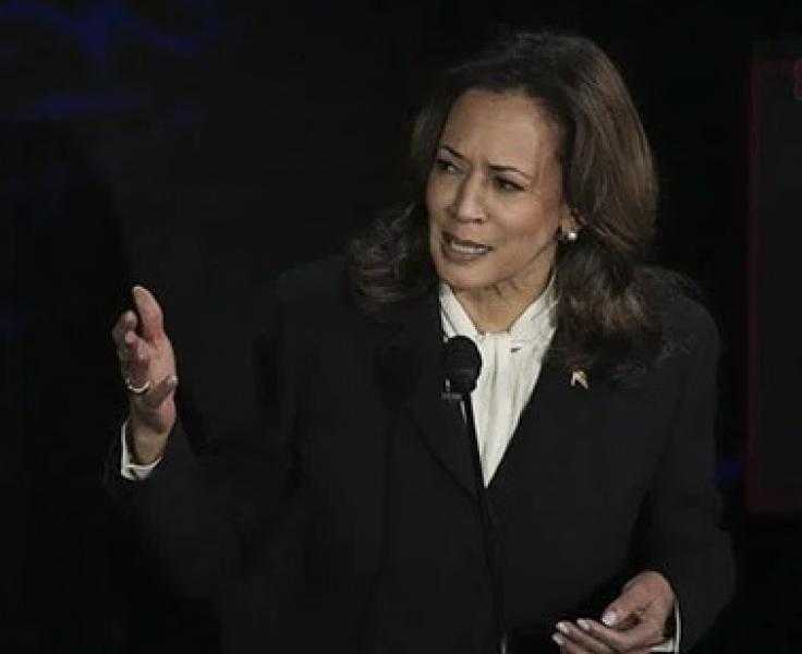 قبل شهر من انتخابات 2024.. هاريس تغازل الناخبين العرب والمسلمين فى ميشيجان