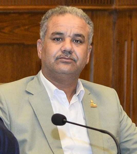 خط أحمر
