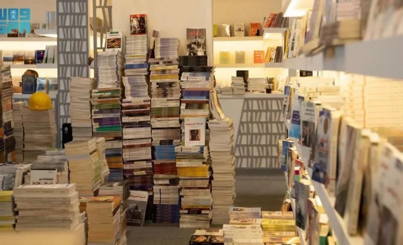 معارض الكتاب بالمملكة تعزز المكانة الثقافية السعودية وتفسح المجال أمام التجارب الأدبية