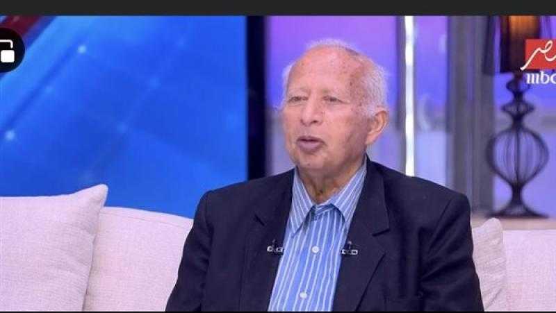 هاني شنودة: ارتداء ”تووليت” لقناع من باب الترويج لنفسه.. شوفت فيه النجم