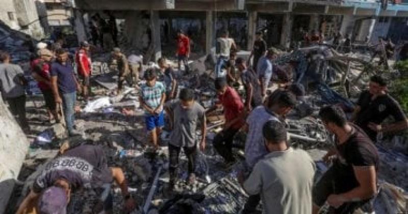 39 شهيدا فلسطينيا و137 مصابا جراء 4 مجازر إسرائيلية في غزة خلال 24 ساعة.. أوامر إخلاء والنزوح جنوبا.. مسئول فلسطيني يحذر من خطة تهجير الفلسطينيين وارتكاب عمليات تطهير عرقي