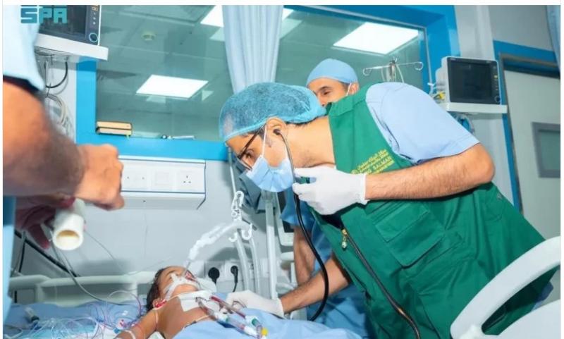 مركز الملك سلمان للإغاثة يقدم خدمات طبية للاجئين السوريين في الأردن ولبنان