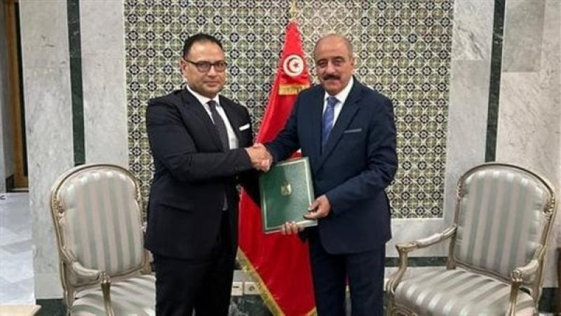 خط أحمر