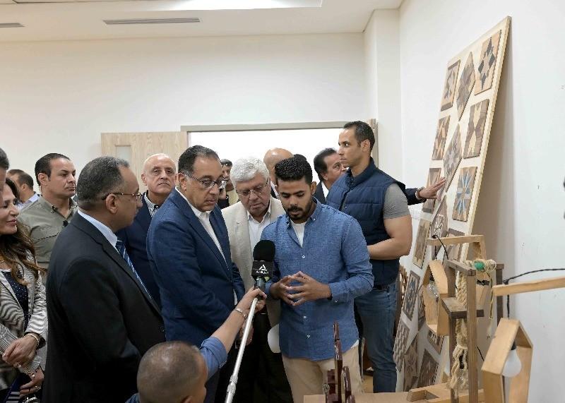 مدبولي يتفقد المجمع الطبي العالمي في الأقصر