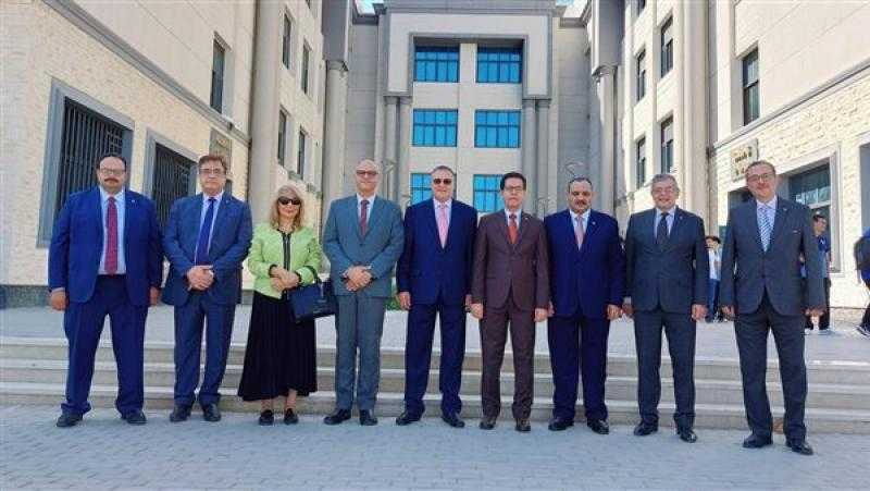 محافظ القليوبية ورئيس مجلس الأمناء يتفقدان منشآت جامعة بنها الأهلية ..صور