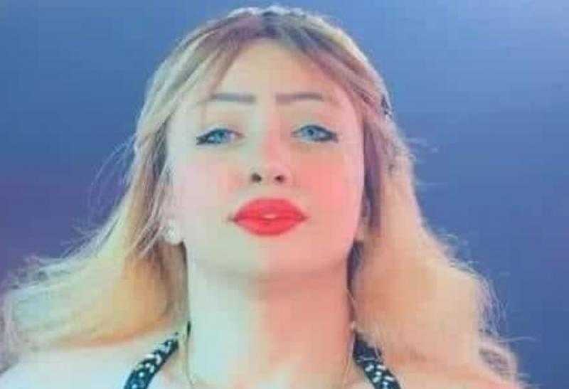 الراقصة بوسي تطلب خلع زوجها: غيرته خنقتني