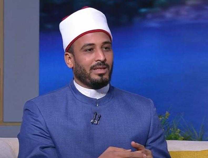 واعظ بالأزهر: المشاركة والتعاون والمودة أساس الأسرة السعيدة