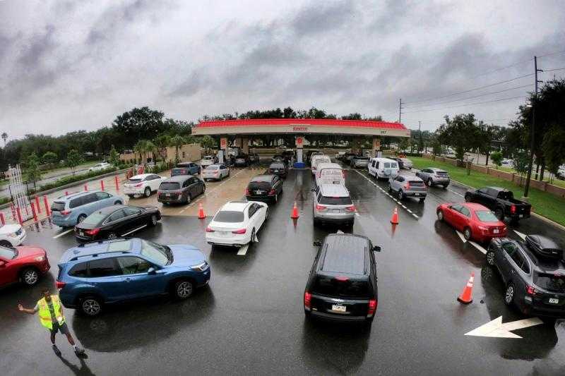 فلوريدا.. نقص حاد فى الوقود بعد إعصار ميلتون