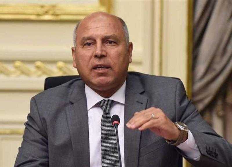 كامل الوزير: إحالة كل المتسببين فى حادث قطارى المنيا إلى النيابة العامة