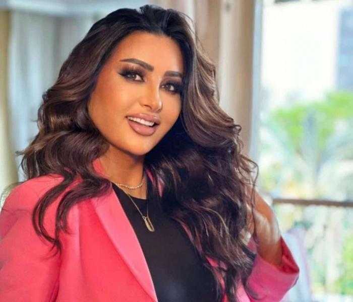 لطيفة عن متابعيها على مواقع التواصل: عائلتي وبستشيرهم في كل شيء