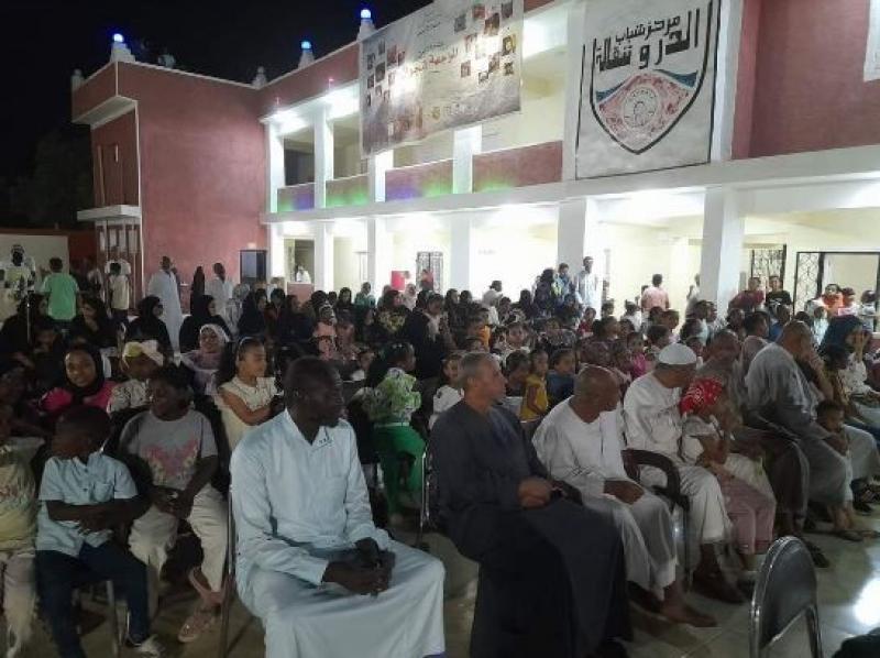 استمرار العرض المسرحي ”توتة توتة” ضمن مبادرة ”بداية” بيت ثقافة كلابشة بأسوان