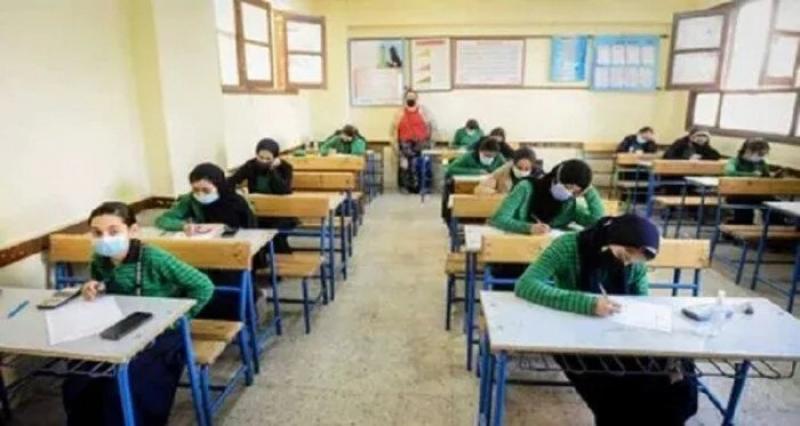 85 % اختيار من متعدد و15% مقالى.. مواصفات امتحان الشهر للأول والثانى الثانوى