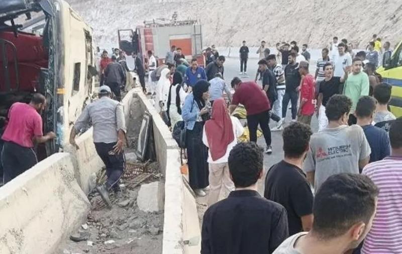 رفع درجة الاستعداد في مستشفيات جامعة الزقازيق بسبب حادث أتوبيس الجلالة