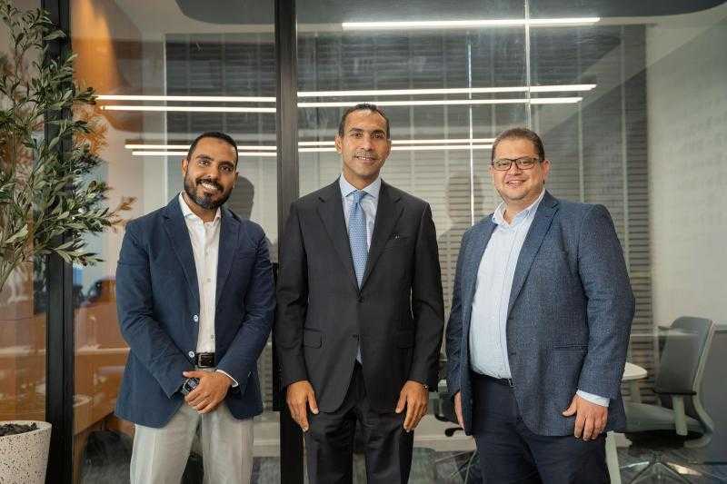 عاكف المغربي يفتتح مقر بنك قناة السويس للتحول الرقمي بـ التجمع الخامس