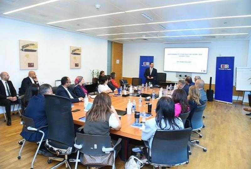 البنك التجاري الدولي ينظم اجتماعاً لكوادره لتعزيز الوعي بأهمية الاستدامة والتمويل المستدام «صور»