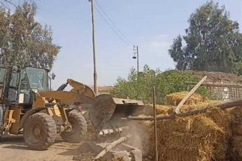 إزالة 30 حالة تعدي على الأراضي الزراعية وأملاك الدولة في الموجة 24 بالشرقية