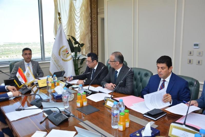 وزير التموين يترأس اجتماع اللجنة العليا للمطاحن لمتابعة انتظام العمل بمنظومة الطحن والاطمئنان على جودة الدقيق المدعم
