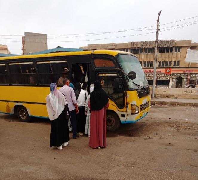 كفر الشيخ.. الدفع بـ7 أتوبيسات و100 سيارة ميكروباص لحل أزمة المواصلات ببلطيم