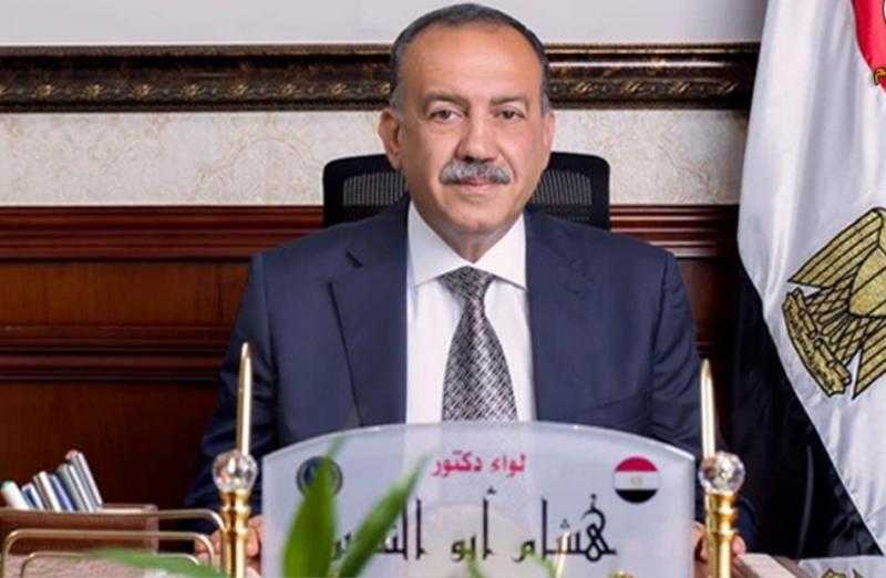 محافظ أسيوط يعلن زراعة 145 فدانا بأشجار الجوجوبا بمياه الصرف الصناعي المعالج