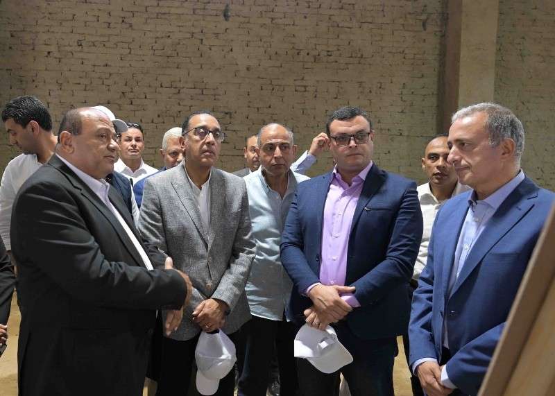 خط أحمر