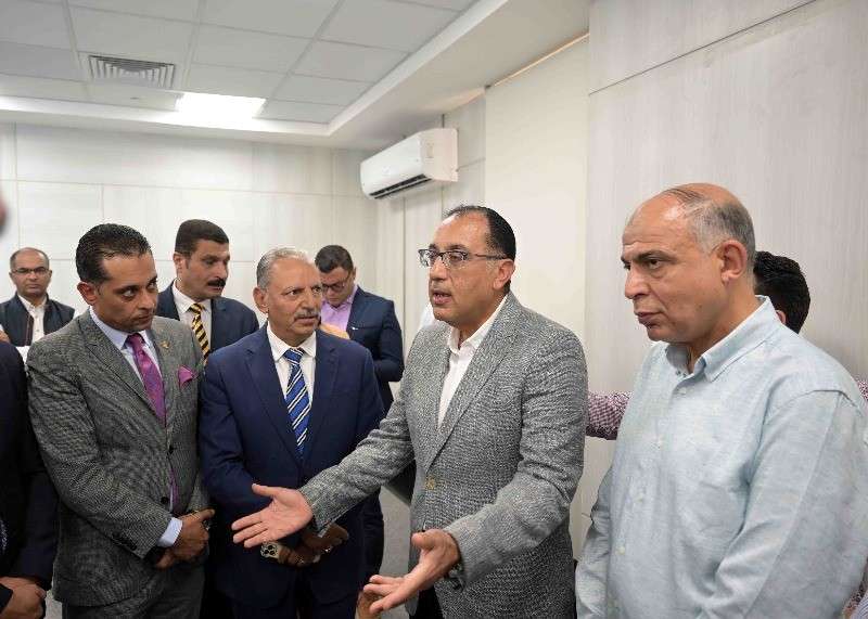 خط أحمر