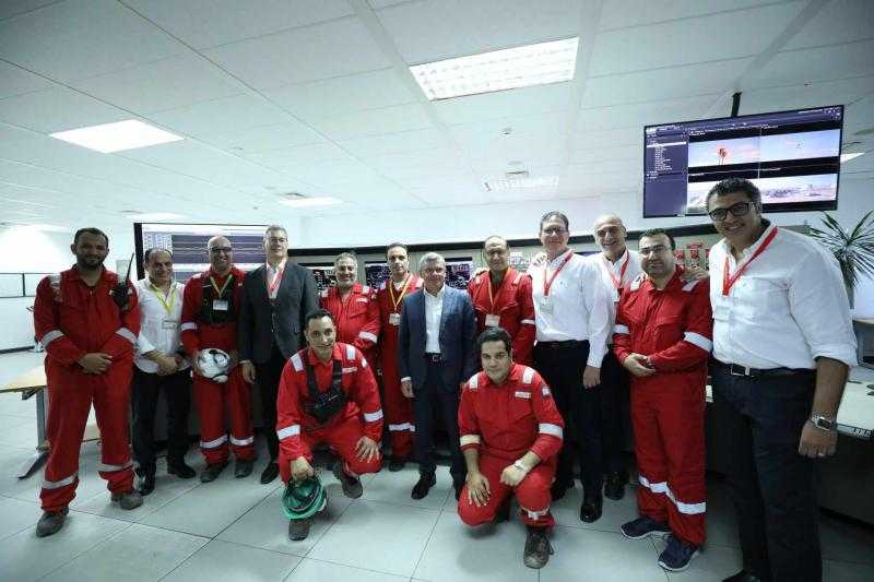 بدوي ونظيره القبرصي يتفقدان مواقع إنتاج الغاز الطبيعي ومجمع تسهيلات الغاز المسال بمدينة إدكو