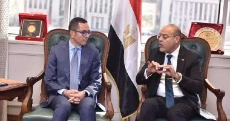 خط أحمر
