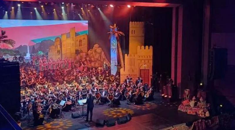 مدير مهرجان الموسيقى العربية يشارك بالعزف في حفل الليلة العمانية