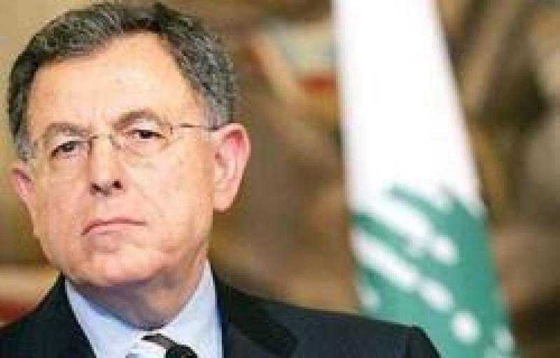 رئيس وزراء لبنان الأسبق: الوضع في البلاد أصبح خطيرًا