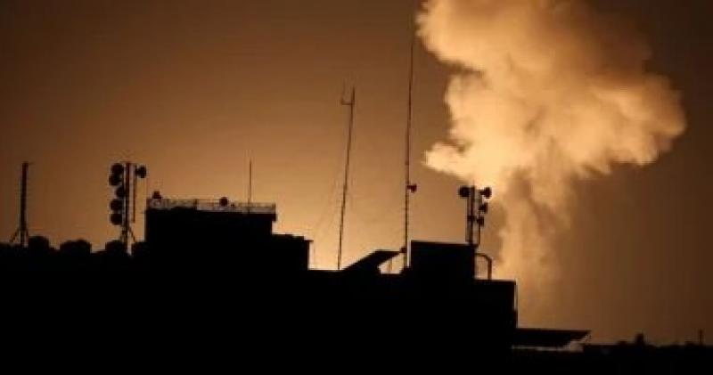 طيران الاحتلال يشن 4 غارات عنيفة بمجمعا سكنيا بالضاحية الجنوبية لبيروت