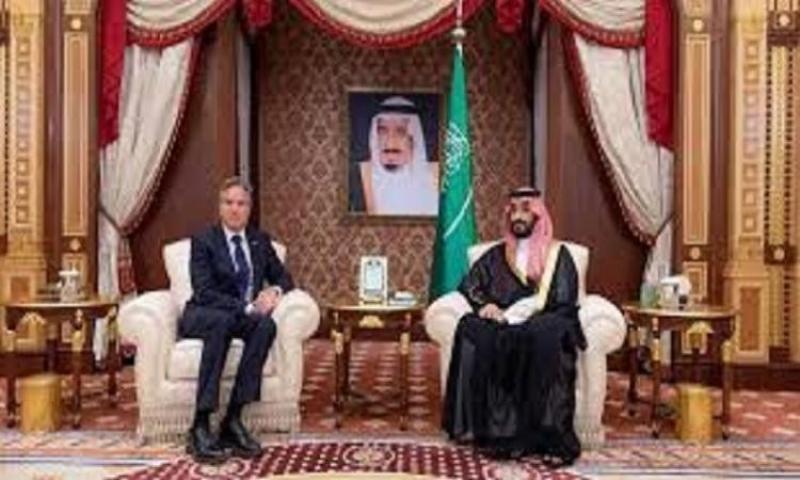 محمد بن سلمان يبحث مع وزير الخارجية الأمريكي الجهود المبذولة لوقف العمليات العسكرية في غزة ولبنان