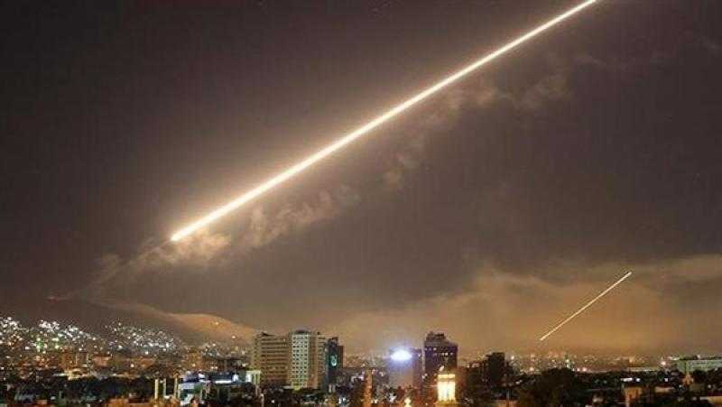 سوريا: مقتل عسكري وإصابة 7 آخرين جراء عدوان جوي إسرائيلي على حي كفر سوسة بدمشق