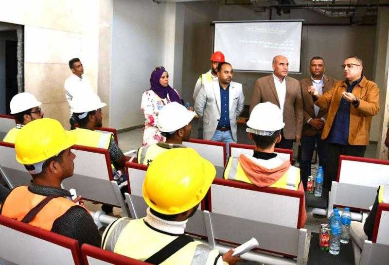 محافظ جنوب سيناء يتفقد مطار سانت كاترين الدولي.. ويشهد ندوة تثقيفية تحت شعار سلامتك تهمنا