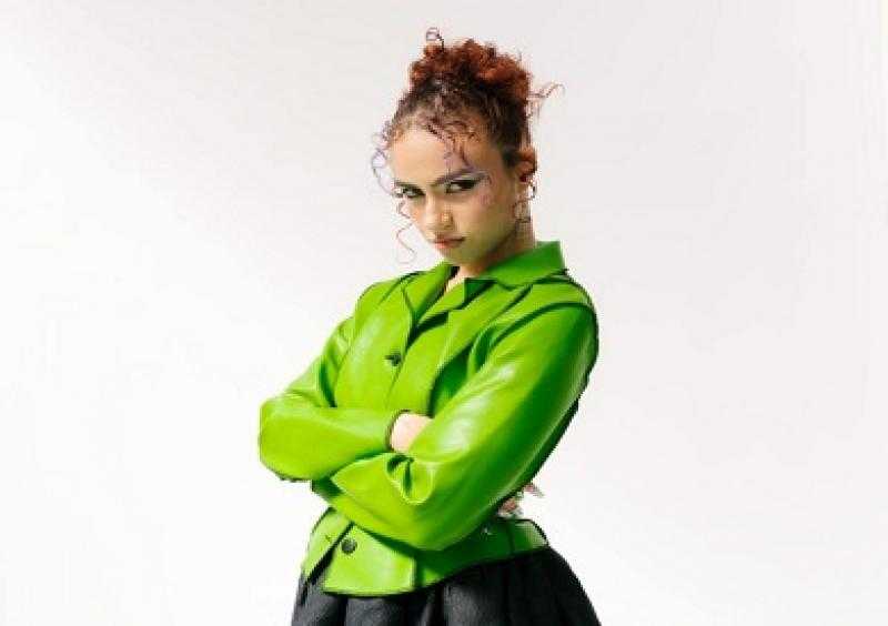 نور تطلق أغنيتها الجديدة نجوم