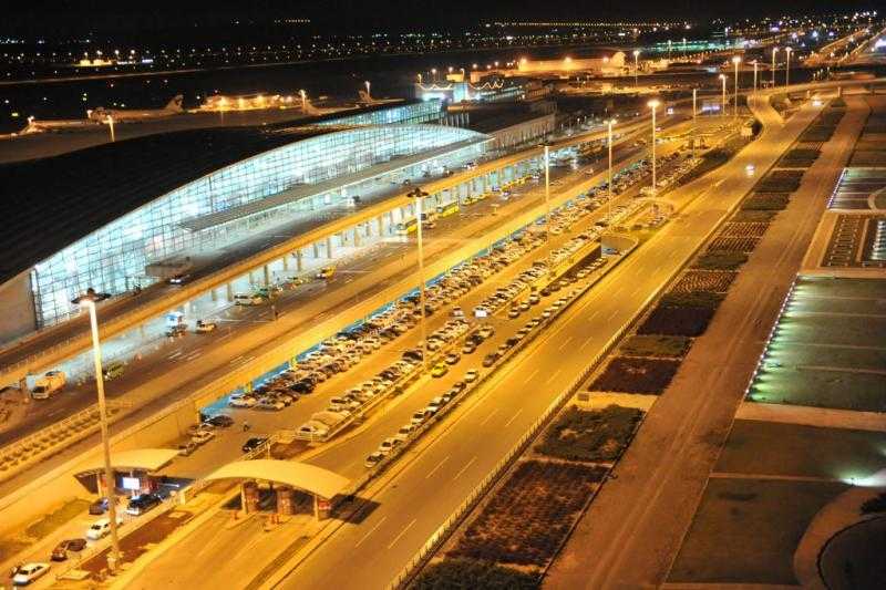 إغلاق المجال الجوي الإيراني بعد استهداف مطار الخميني