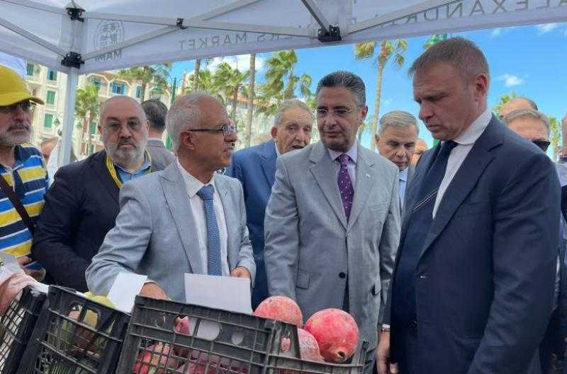 وزير التموين يفتتح «سوق اليوم الواحد» بالإسكندرية