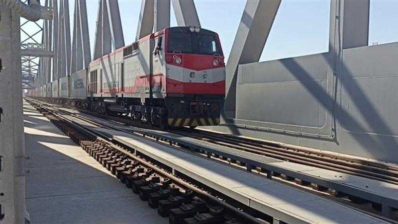 لتحسين الخدمة.. السكة الحديد تقرر تعديل تركيب بعض القطارات بالوجه البحرى