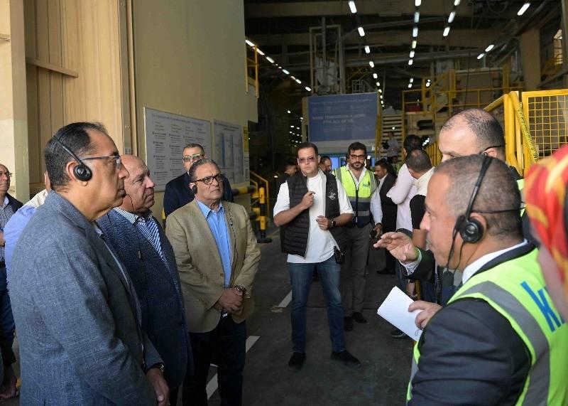 مدبولي: لن نترك أي جزء في مصر بدون تطوير.. والعمل يجري بجميع المحافظات