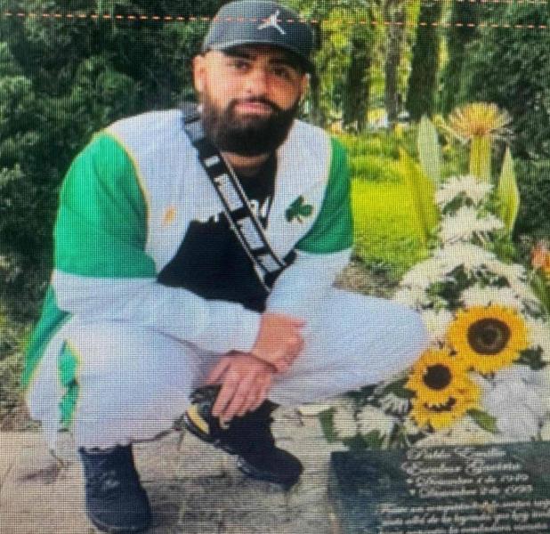صورة على قبر بابلو اسكوبار تتسبب في اعتقال أكثر تجار المخدرات المطلوبين بإيطاليا