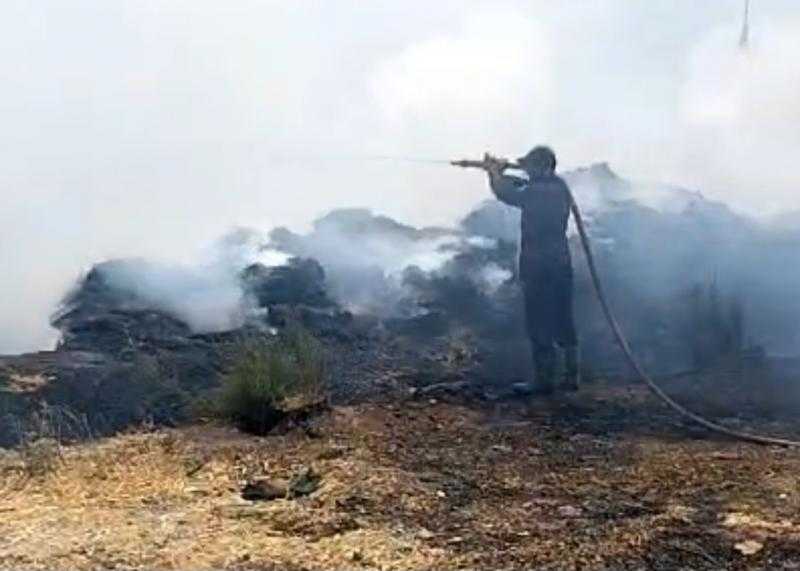 السيطرة على حريق داخل شونة لتخزين المخلفات الزراعية بالبحيرة دون إصابات
