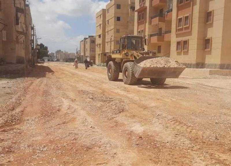بطول 400 متر.. محافظ كفر الشيخ يتابع أعمال الرصف بشارع اللبان