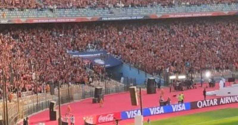 جمهور الأهلي يملأ مدرجات الدرجة الثالثة قبل مباراة العين الإماراتي.. صور