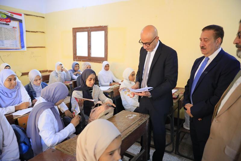 ”التعليم” تحدد الفئات المسموح لها بالتقدم لامتحانات الشهادة الإعدادية للعام الدراسي الحالي