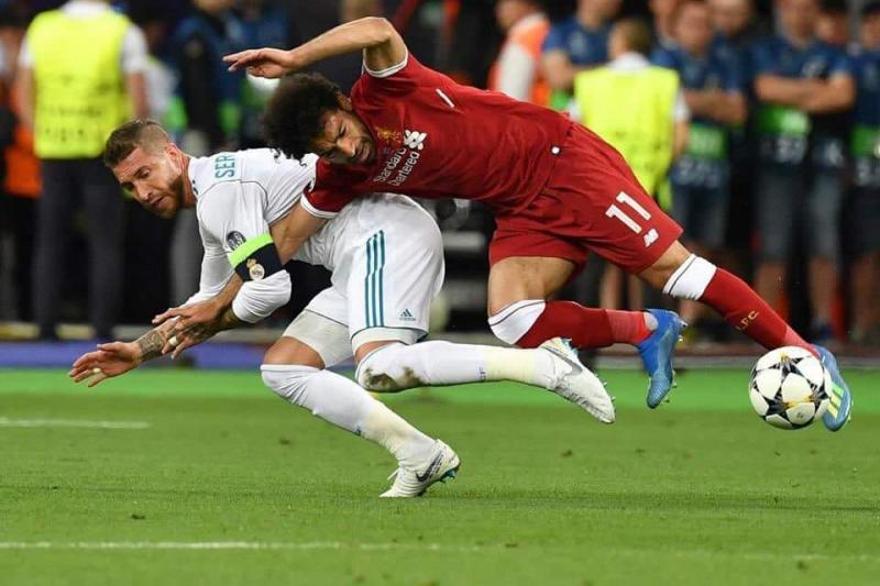 خط أحمر
