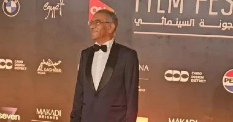 ‎الوقوف دقيقة حداد على روح حسن يوسف ومصطفى فهمى بختام مهرجان الجونة السينمائى