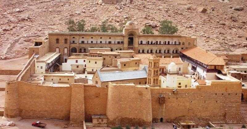 الحكومة تنفى وجود مخططات لإخلاء دير سانت كاترين تزامنا مع تطوير المنطقة