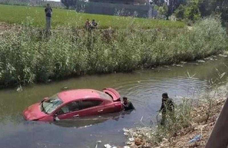 مصرع أحد المصابين فى حادث سقوط سيارة بترعة المريوطية بمنطقة البدرشين