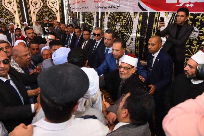 حزب الشعب الجمهوري يوقف سلسال الدم بالصلح بين عائلتين بالصف.. صور