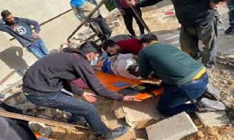 سقوط 3 عمال من أعلى سقالة ومصرع أحدهم بمدينة 6 أكتوبر