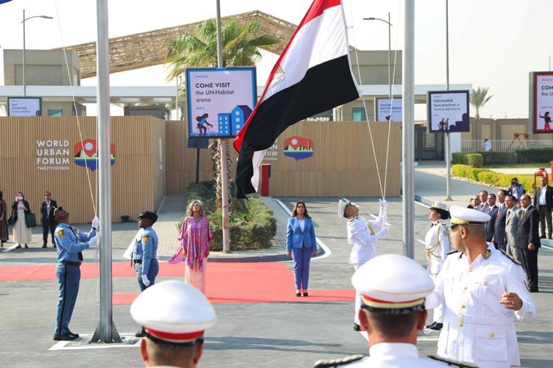 وزيرة التنمية المحلية ومديرة ”هابيتات” تشاركان في مراسم رفع العلم مع انطلاق المنتدى الحضري العالمي